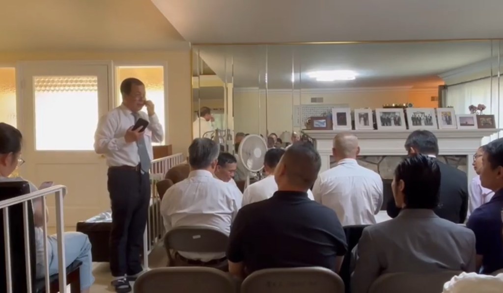 黃弟兄是罗兰岗召会的帶領弟兄，是主忠信的仆人,鼓励大家学习讲道(申言）